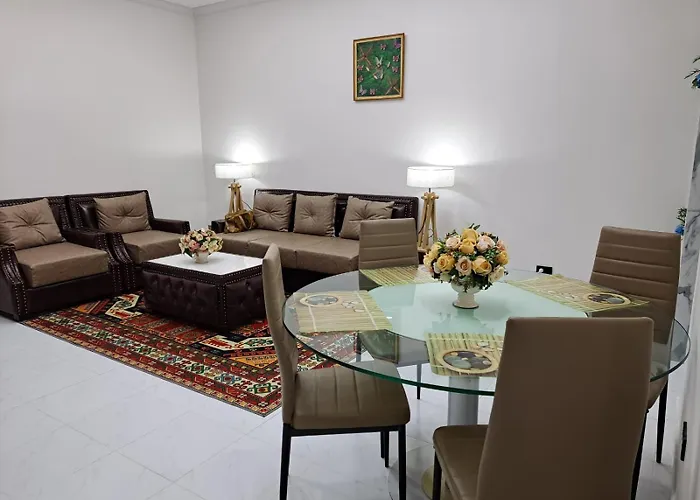公寓 Modern 2 Bedroom & Kitchen - Prime Sukhumvit - Bts Mquartier Phrom Phong *